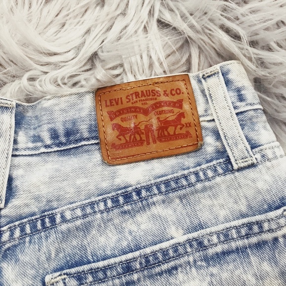 LEVI Strauss Denim High Rise Shorts - Picture 6 of 6